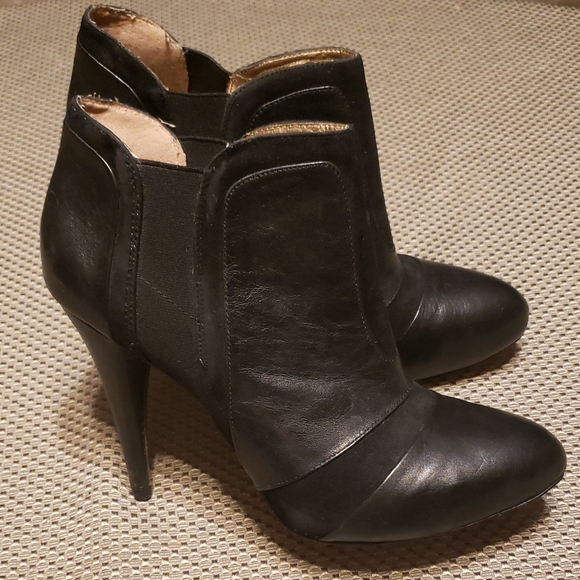 BCBGeneration Shoes - BCBGeneration Black Heeled Boots